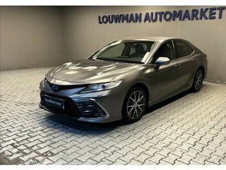 2,5 hybrid at executive