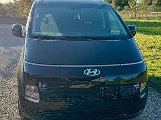 staria 2.2 luxury awd auto