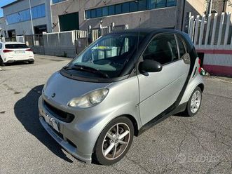 smart fortwo 1.0 mhd coupé pure 71cv