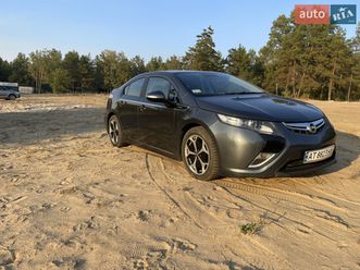 opel ampera 2012