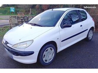 206 1.9l 2 places 192000kms 2002 entretien et pièces neuves