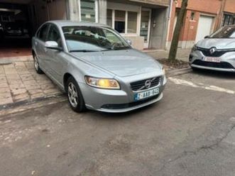 ② volvo s 40 essence 1600 cc 2008 carnet à jour 159000km — volvo — 2ememain