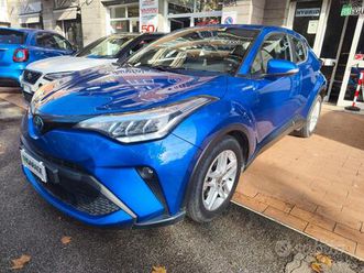 toyota c-hr hybrid business no obbl. finanz.