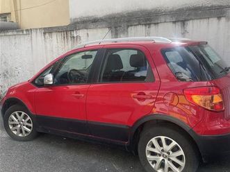 fiat sedici 2013 - nafte - 4 x 4 - disqe alumini -