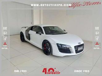 r8 4.2 v8 fsi quattro r tronic carbon pack capris