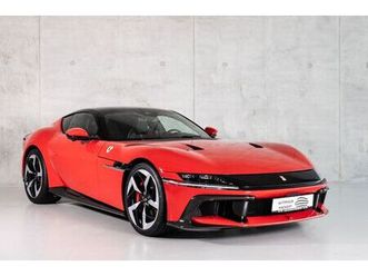 ferrari 12 cilindri pano on stock production 2025