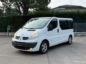 renault trafic 2.0 dci trasporto disabili