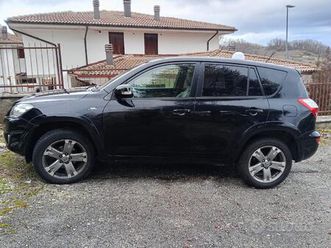 rav 4 2.2 turbodiesel 150 cv luxury