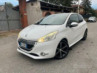 peugeot 208 1.6 e-hdi xy