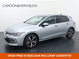 volkswagen golf - 8 life edition 1.5 ehybrid 150 kw / 204 pk dsg | stoel- & stuurwielverwarming |