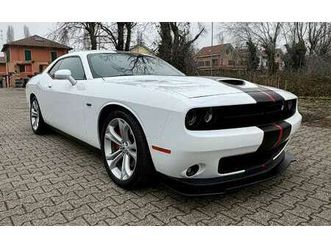 5.7 v8 r/t 375cv at8