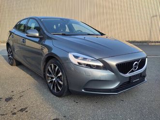v40 t2 momentum geartronic