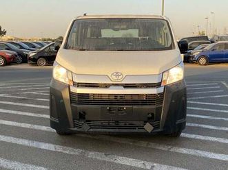 toyota hiace commuter standard 2.8l