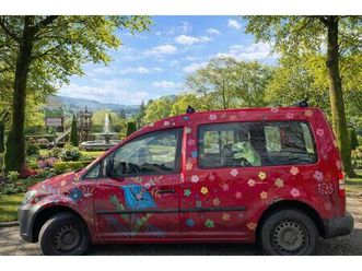 *vw caddy blumen gudrun sjöden hippie auto familie*