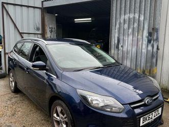 2012 ford focus 1.6 125 zetec 5dr powershift estate petrol automatic