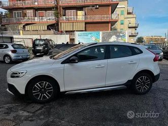 volvo v40 cross country d2 geartronic