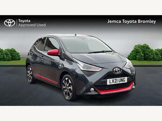toyota aygo x-trend hatchback's 1.0 vvt-i x-trend x-shift euro 6 5dr (safety sense)