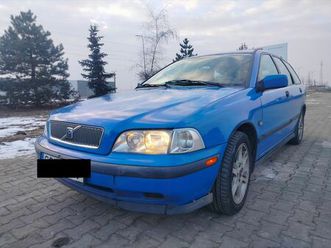 sprzedam volvo v40 knurów • olx.pl