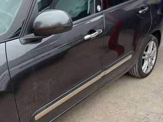 living 1.6 mjt pop star 120cv