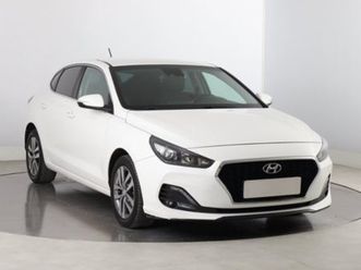 hyundai i30 fastback, 1.4 t-gditrikolor , tempomat