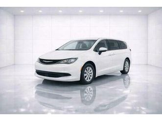 used 2021 chrysler voyager l