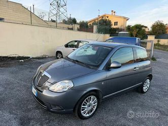 lancia ypsilon 1.2 69 cv unyca