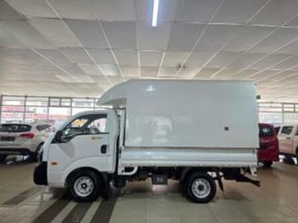 2.7d workhorse dropside (aircon)