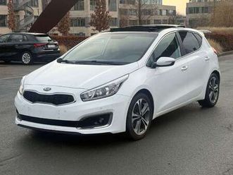 cee'd 1.6 crdi auto/ pano / airco