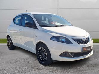 - ypsilon 1.0 firefly hybrid gold s&s 70cv 5p.ti