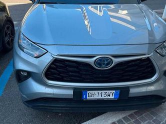 toyota highlander 7 posti