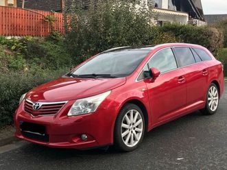 toyota avensis combi executive 2.2 d-cat