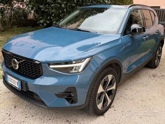 volvo xc40 b3 mild hybrid - ultimate dark 2024