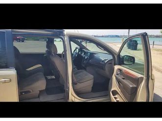 chrysler town and country price frim