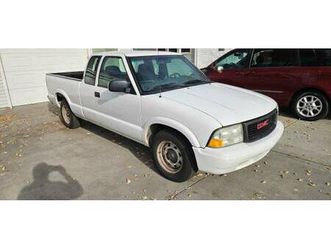 one owner 2002 gmc sonoma x-cab 110 k miles