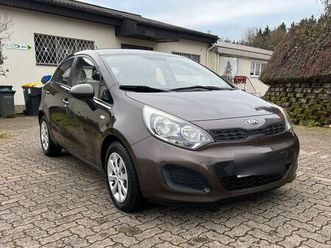 kia rio 1.2benzin, 85ps, 4-türer, tüv 2 jahren