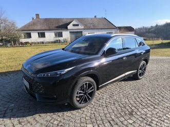 mg hs 1.5t at exclusive | max. výbava |