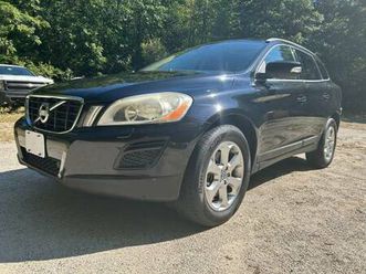 2013 volvo xc60 awd, heated leather, roof, nav, goes great!!