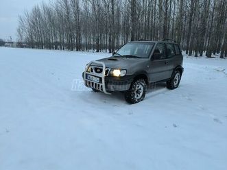 nissan terrano ii 2.7 tdi sr