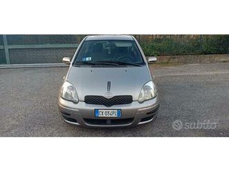toyota yaris 1000 benzina 2005