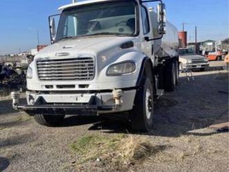 2017 freightliner 4k watertruck