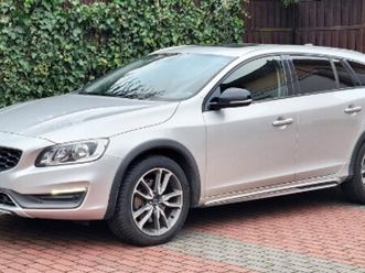 volvo v60 cross country summum t5 2.5 254km, automat, 4x4, hak, 2016r