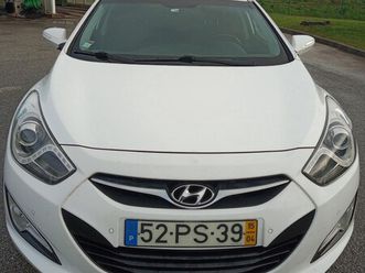 hyundai i40 station wagon diesel 1.7 crdi, blue drive 141cv abril/15