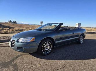2006 chrysler sebring 75k convertible excellent condition!