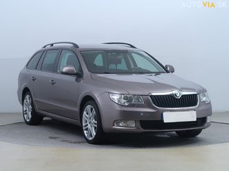skoda superb 2.0 tdi, tempomat za 6 200 €