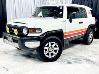 used 2014 toyota fj cruiser base