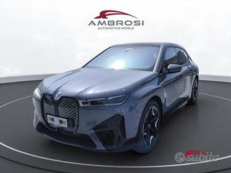 bmw ix xdrive40 pacchetto sportivo