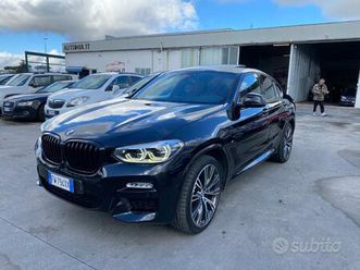 bmw x4 m40 x drive tetto interni rossi