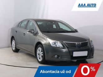 toyota avensis 1.8 valvematic, sr,1.maj, serv.kniha, klíma