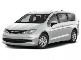 used 2021 chrysler voyager l