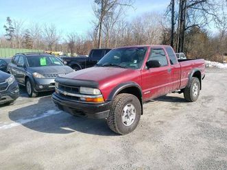 used 2003 chevrolet s-10 base